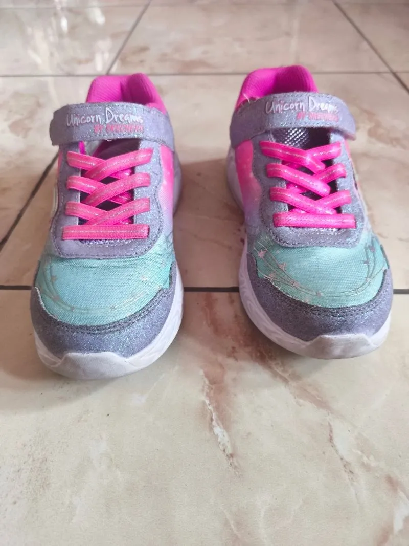 Skechers lampu nyala size 33 photo 1