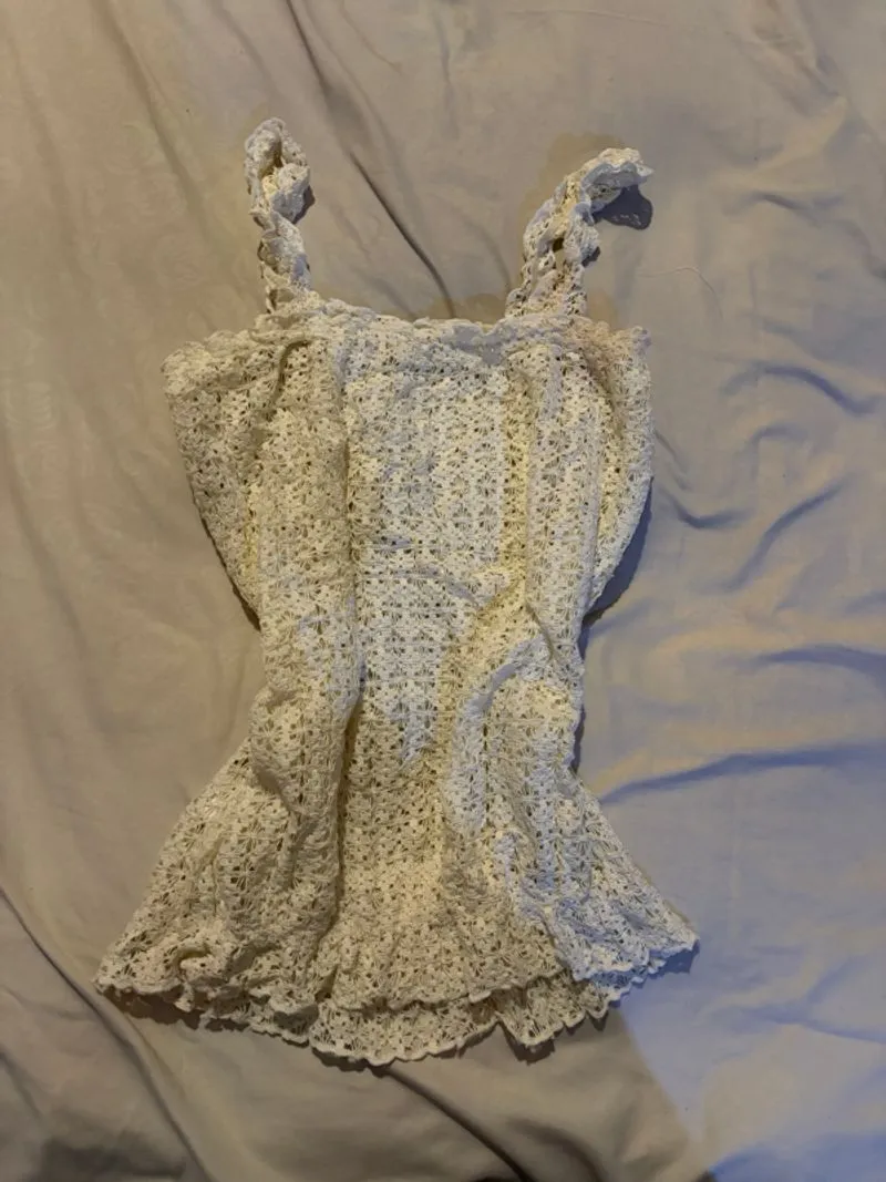 Thrift - lace tank top photo 1