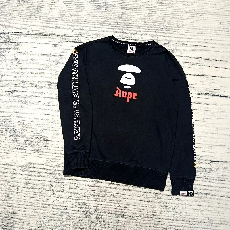 Crewneck Aape by  A Bathing Ape photo 1