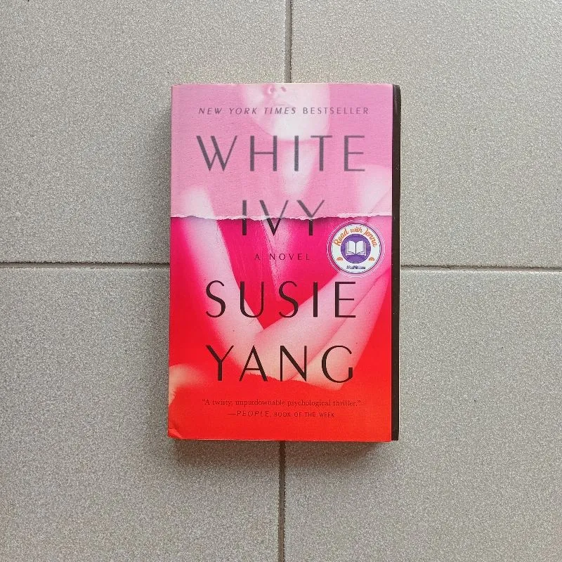 White Ivy by Susie Yang photo 1