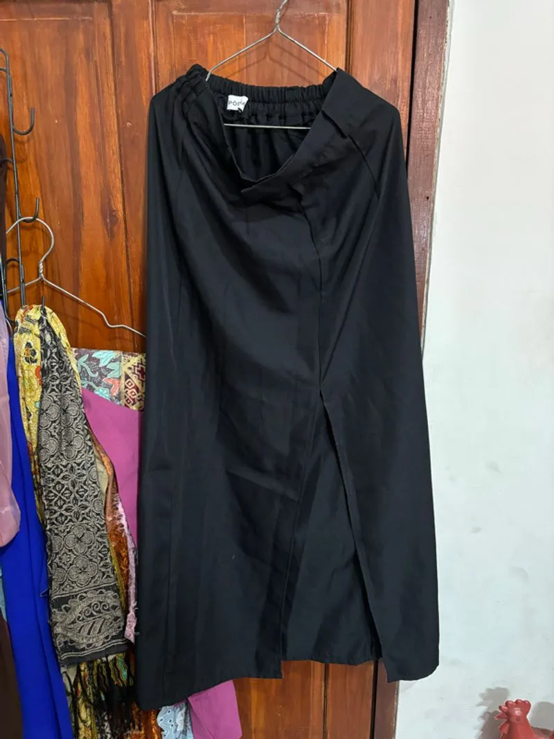 rok wanita hitam silk photo 1