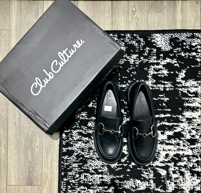 Docmart Women photo 1