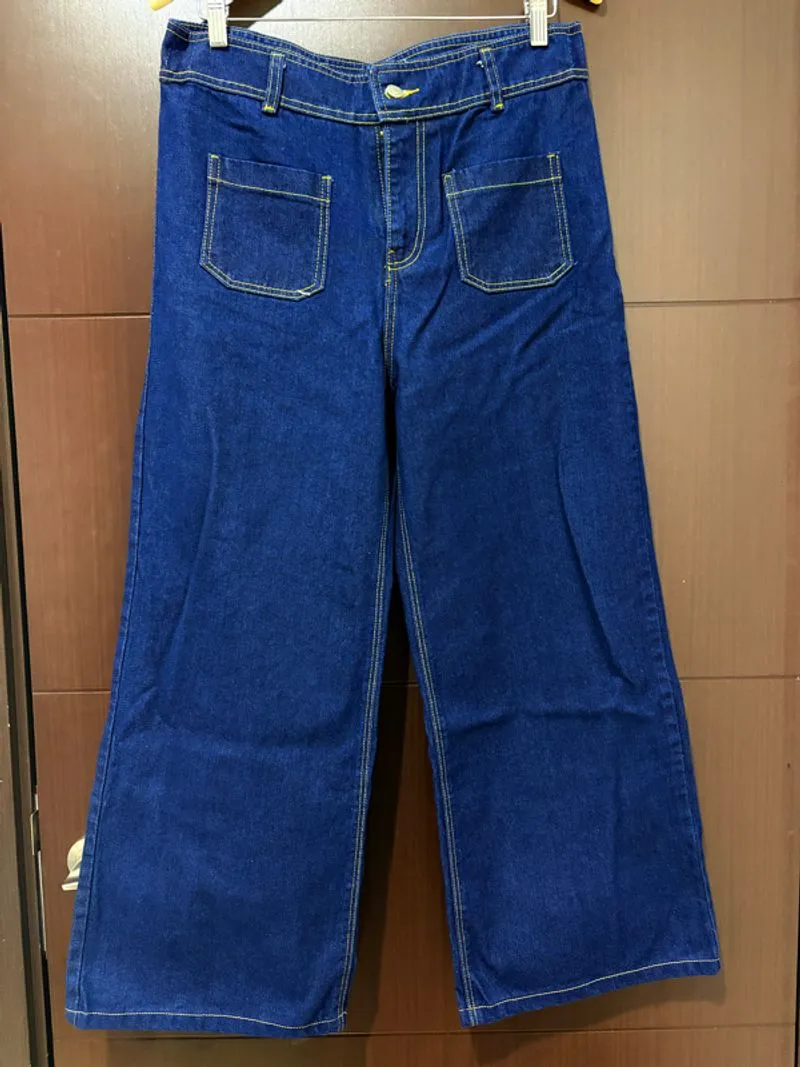 Straight Jeans photo 1