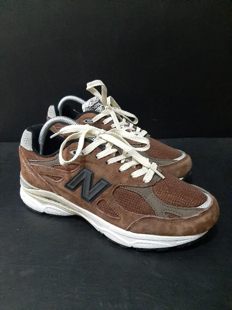Sepatu NB 990 photo 1