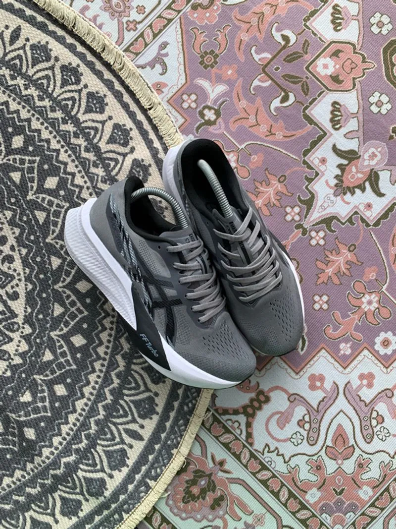 Asics Magic Speed 4 Gray Black White photo 1