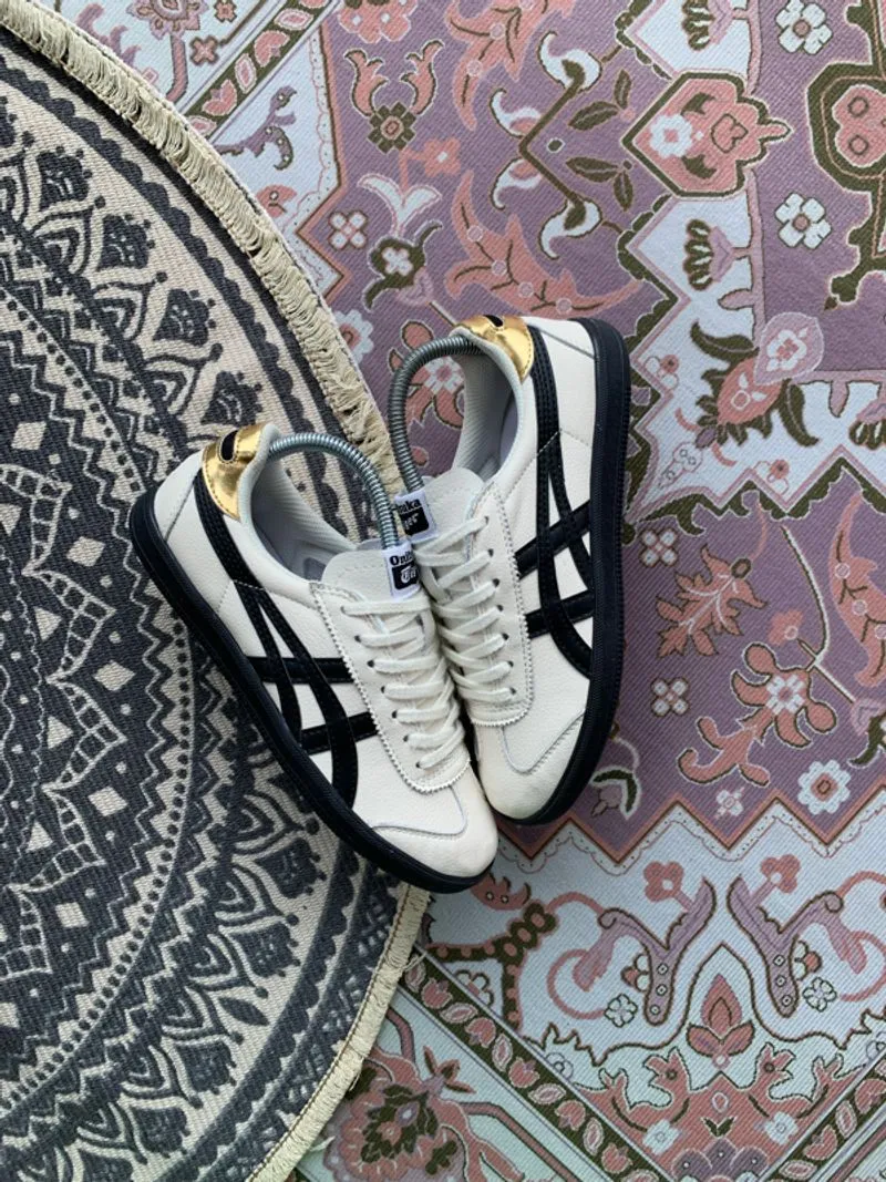 Onitsuka Tiger Tokuten White Black Gold photo 1