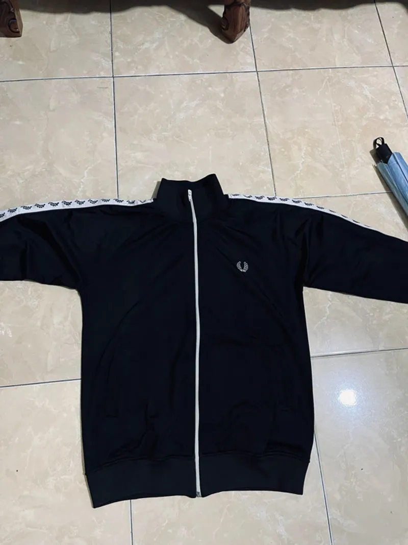tracktop fred pery photo 1