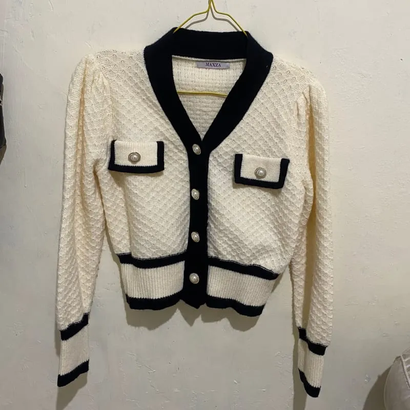 Luxury Coquette Cardigan Wanita black cream photo 1