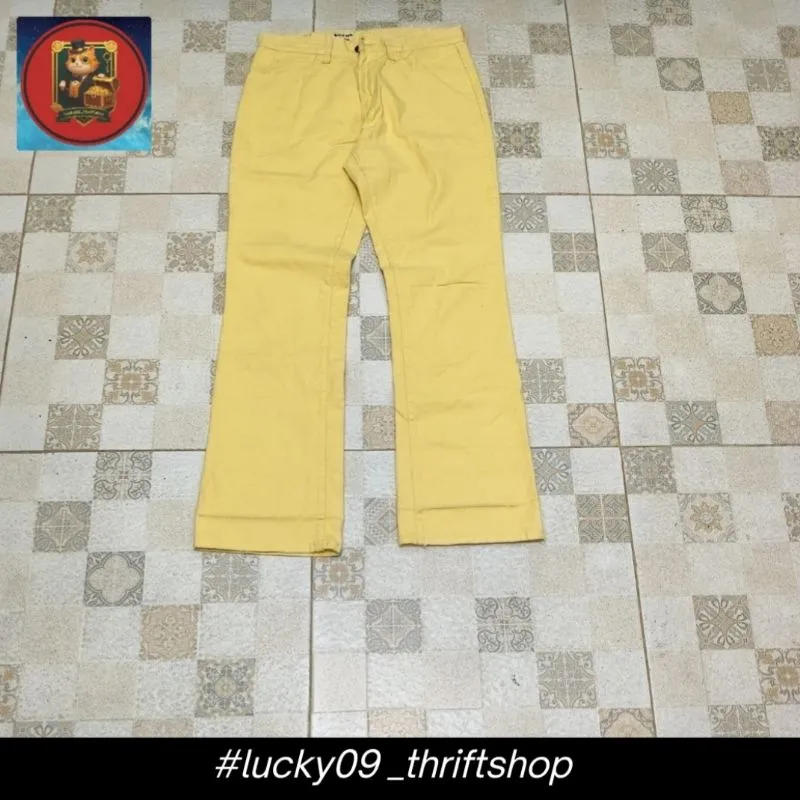 Levi’s 525 Cutbray Slim Flare Kuning | Made in Italy | W32 photo 1