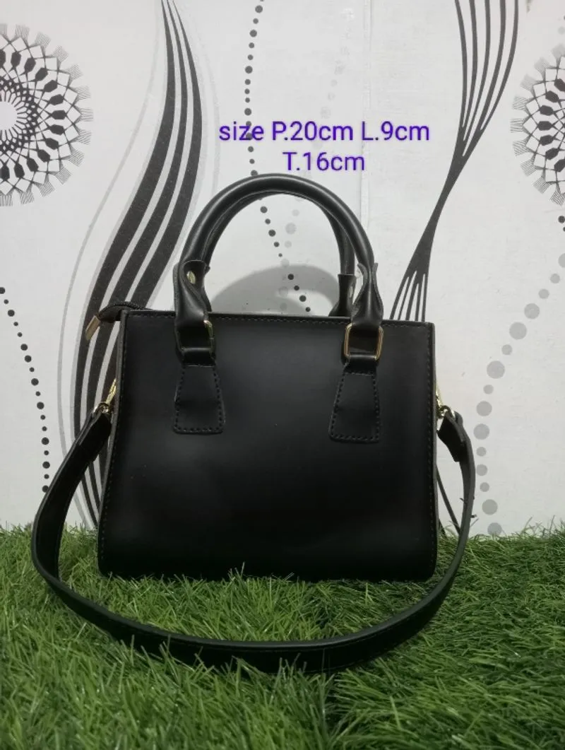 Tas selempang/Sling bag/tas tenteng kulit wanita pesta  photo 1