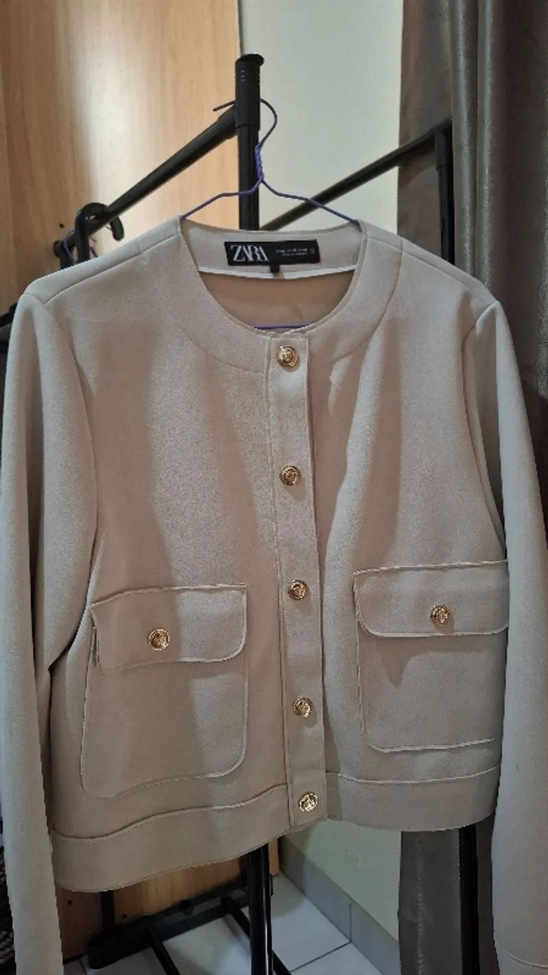 Blazer Zara Putih Gading photo 1