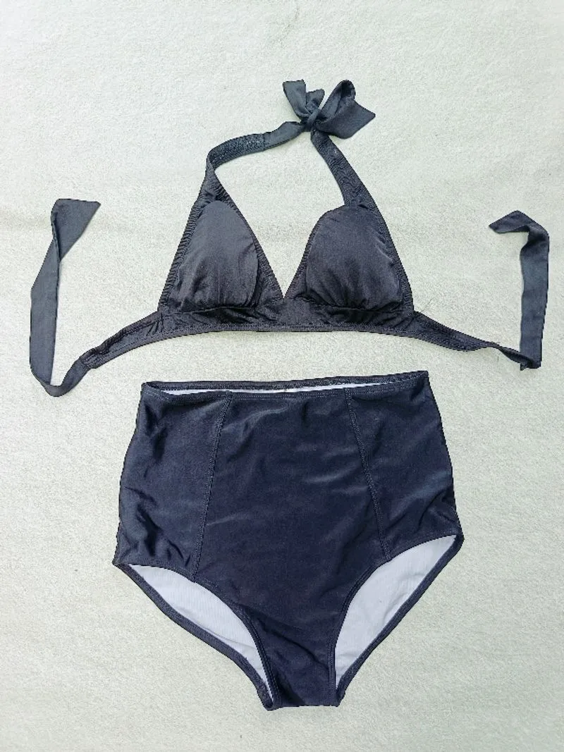 Bikini / baju renang/ swimwear/ swimsuit/ atlet size m defec photo 1