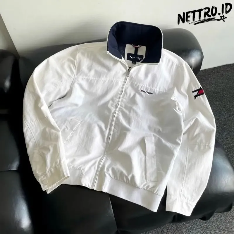 TOMMY HILFIGER water resistant windbreaker jacket photo 1