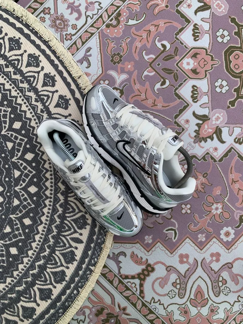 Nike P-6000 Metallic Silver photo 1