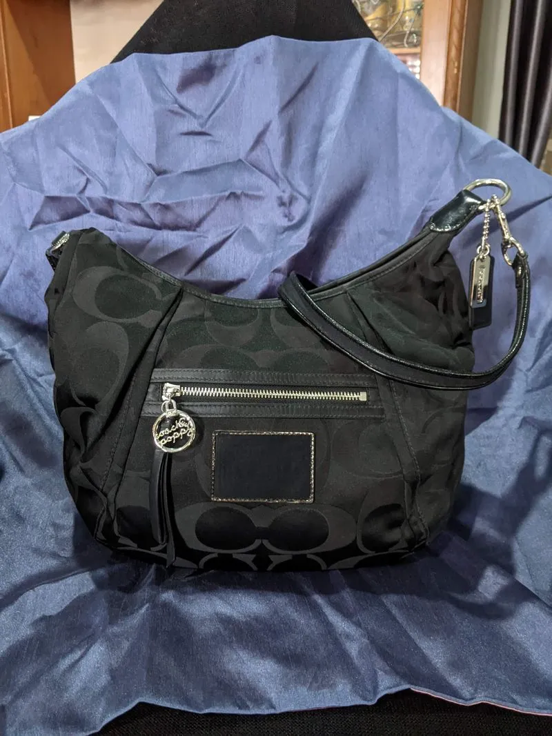 Coach Poppy Signature Shoulder Bag F16375 Black Women's photo 1