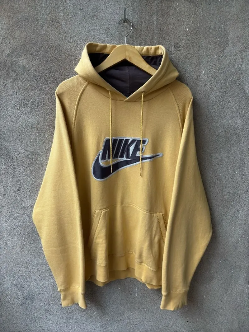 nike vintage 2000s yellow mustard photo 1
