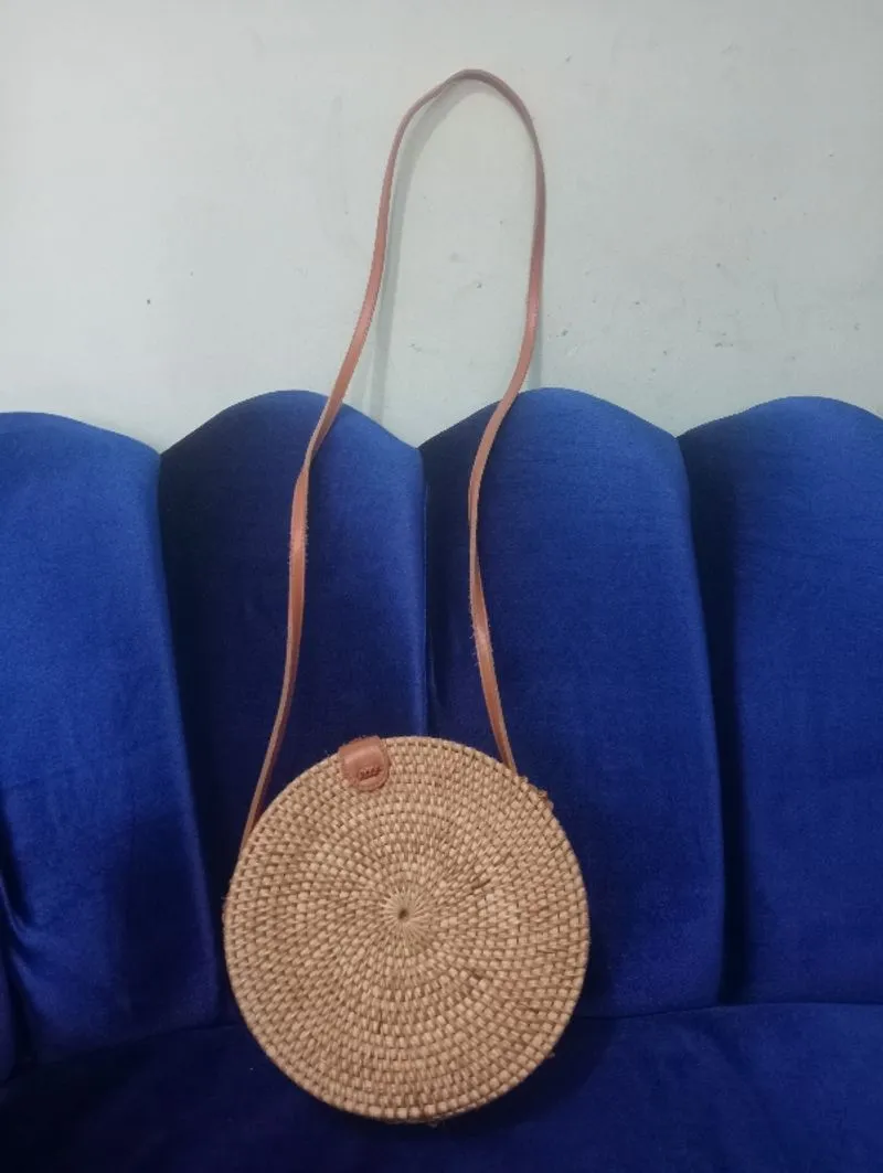 Slingbag/selempang rotan unik etnik wanita  photo 1