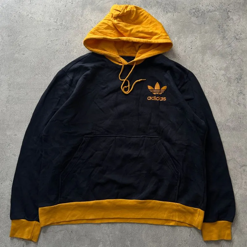 Vtg 90s Adidas hoodie in black colour with yellow accents photo 1