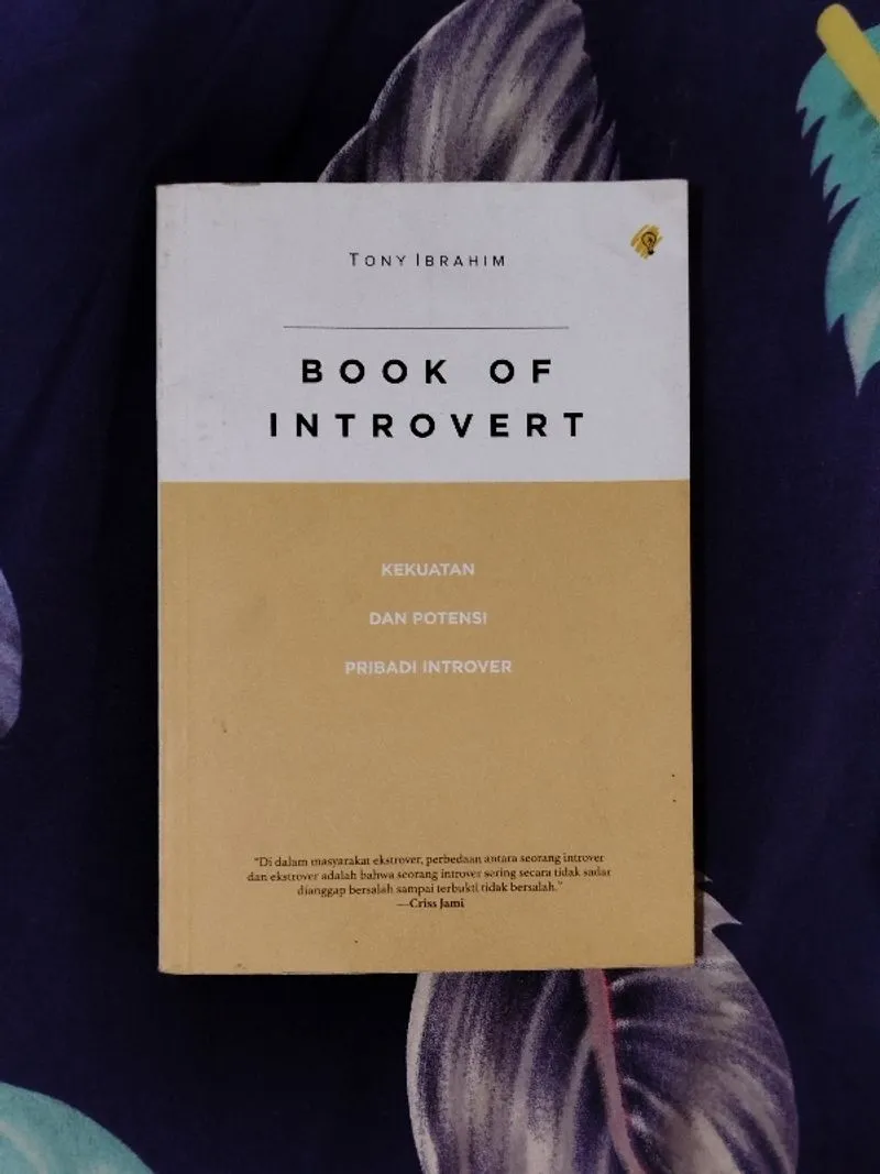 book of introvert  photo 1