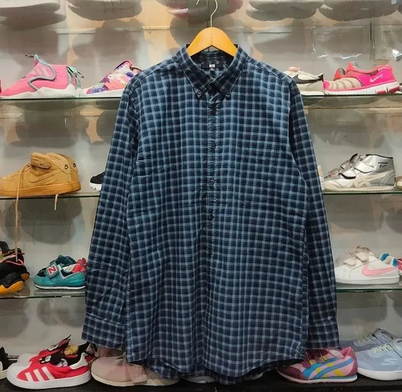 KEMEJA PANJANG UNIQLO  photo 1