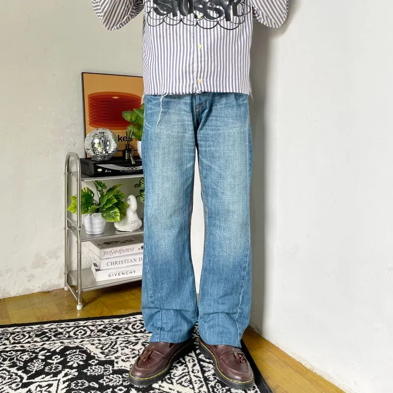 VTG 90’s LEVIS ENGINEERED  photo 1