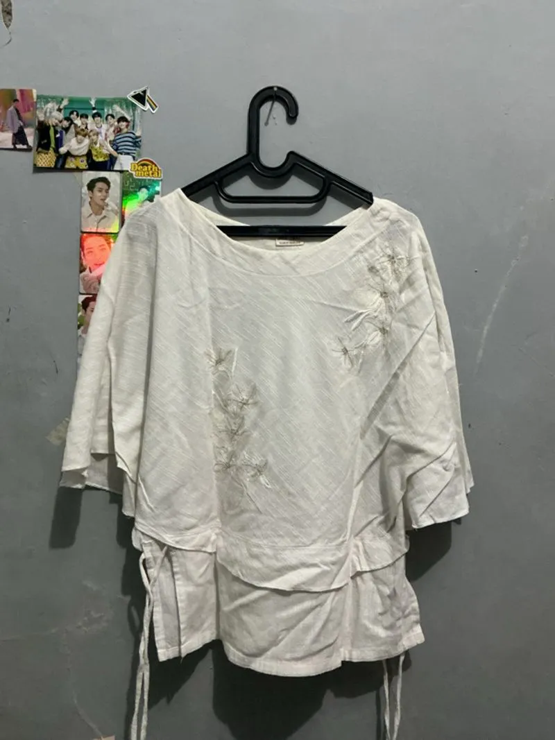 Blouse photo 1