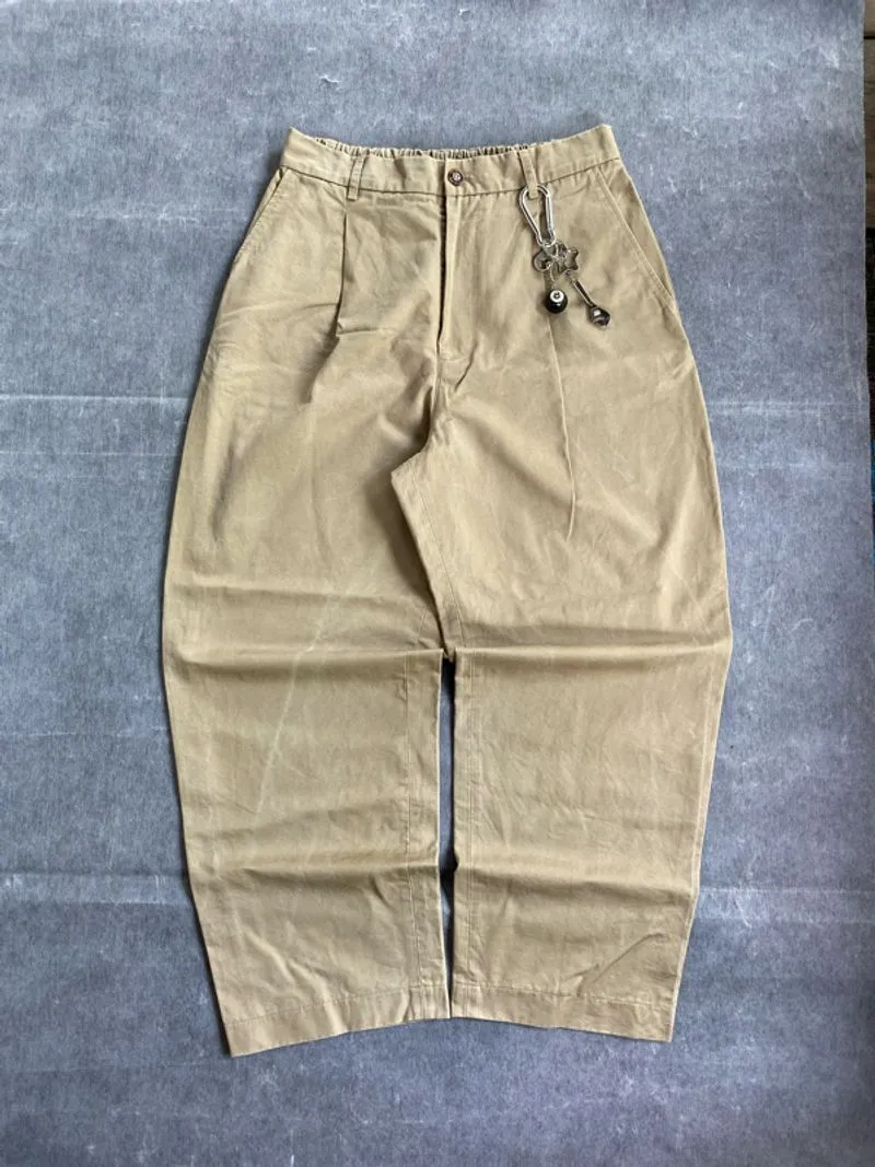 Mergo Pants photo 1