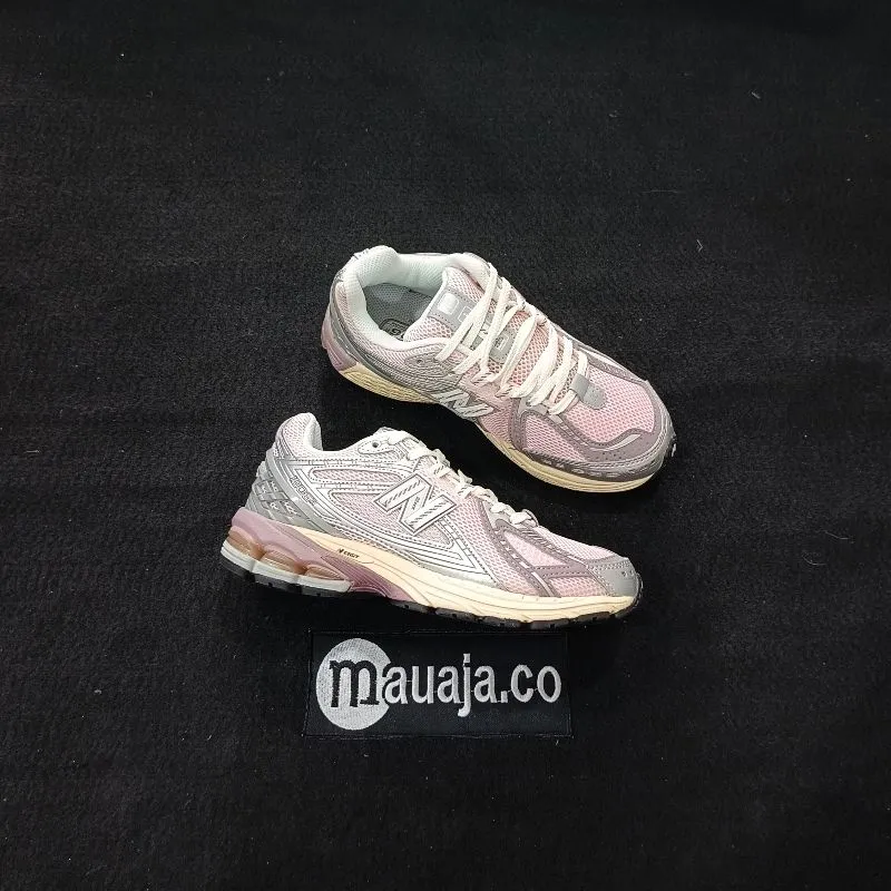 New Balance 1906R Rose Sugar/Ice Wine photo 1