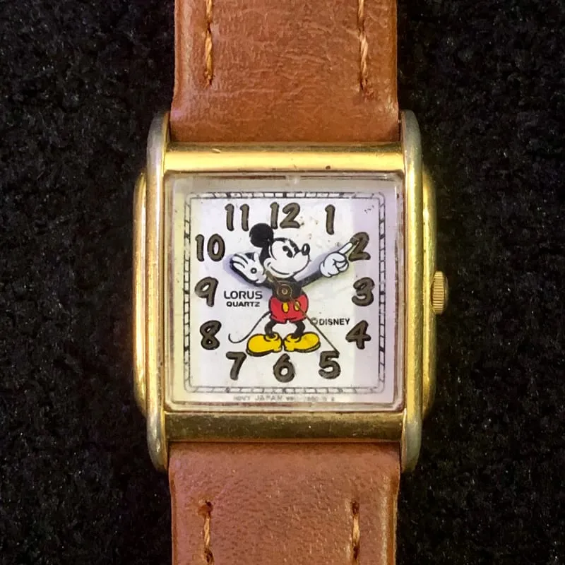 Disney Vintage Minimalist Pria gold photo 1