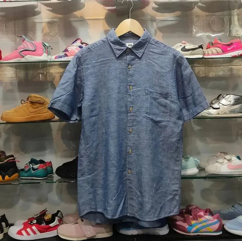 KEMEJA PENDEK UNIQLO photo 1