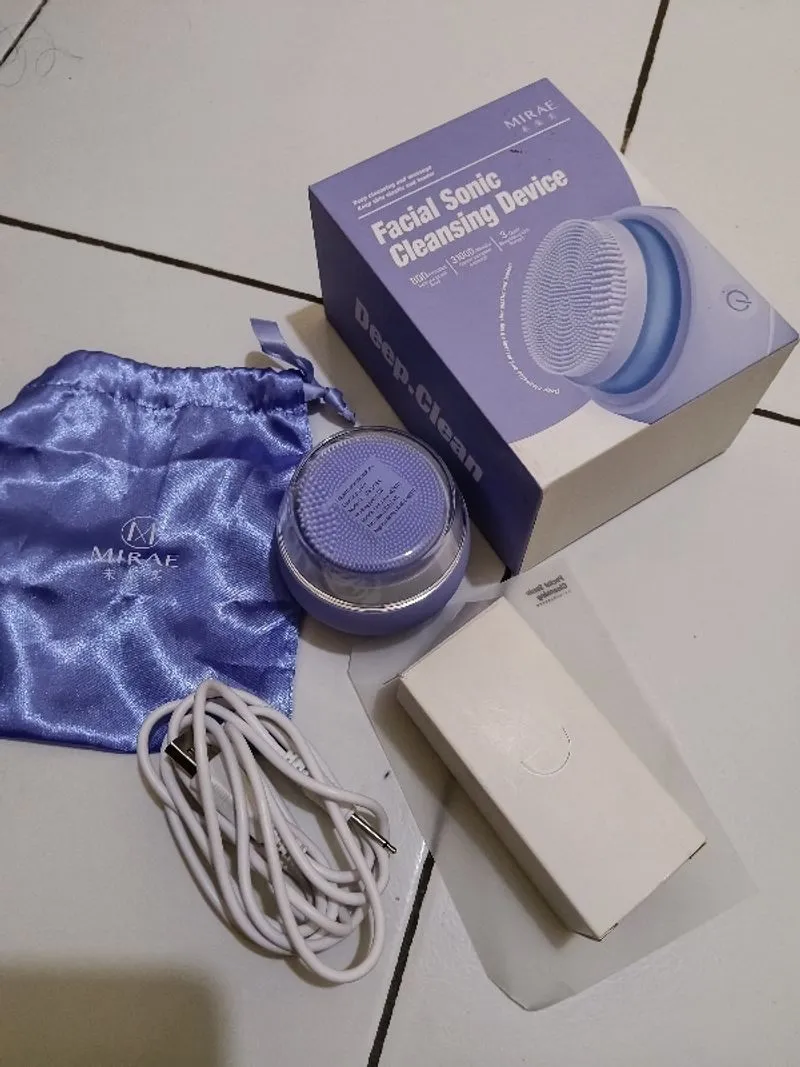 Mirae Facial Sonic Cleansing Device  photo 1