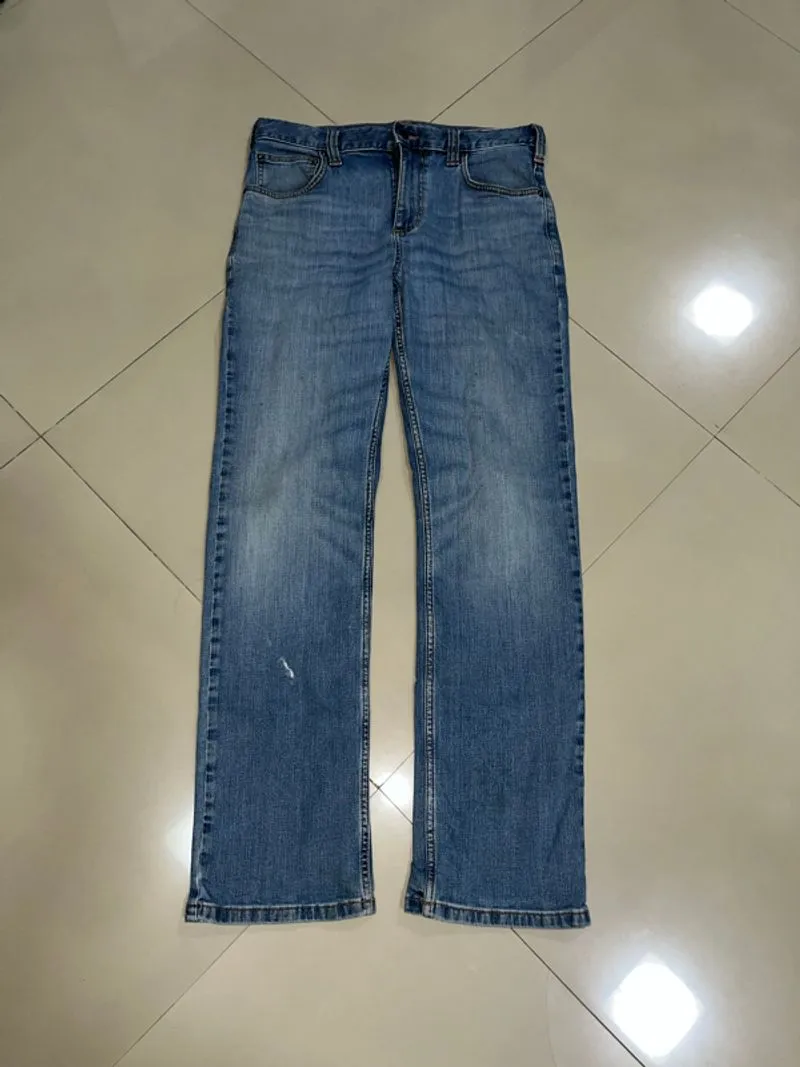 Carhartt Relaxed Fit Denim Jeans Warna: Medium Wash (Stonewa photo 1