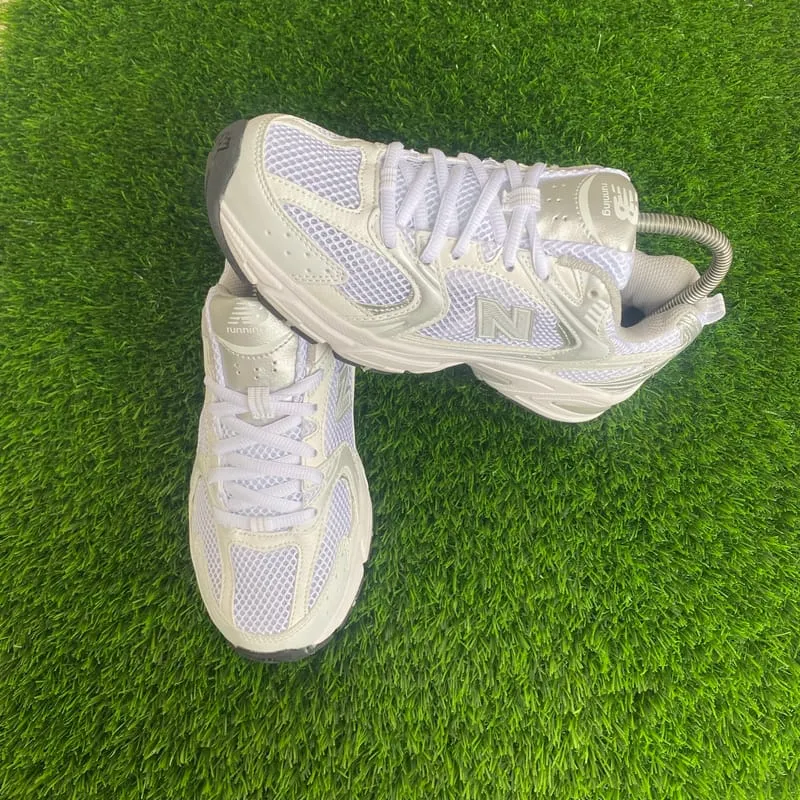 New Balance Sportswear Casual Sneakers Wanita white photo 1