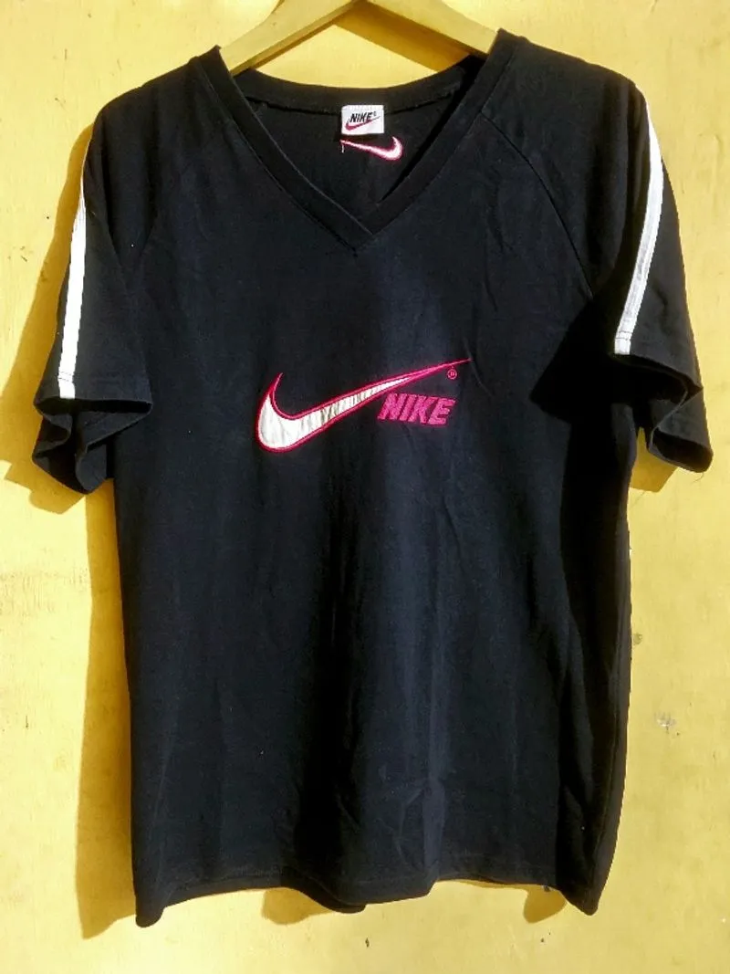 KAOS NIKE VINTAGE BORDIR  photo 1