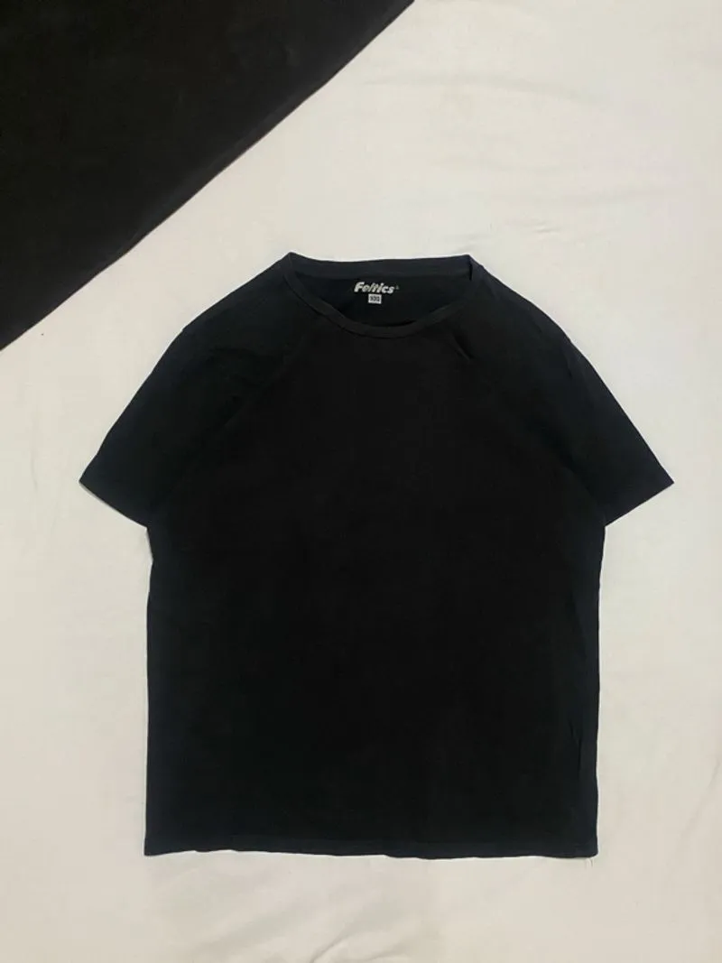 tshirt feltics photo 1