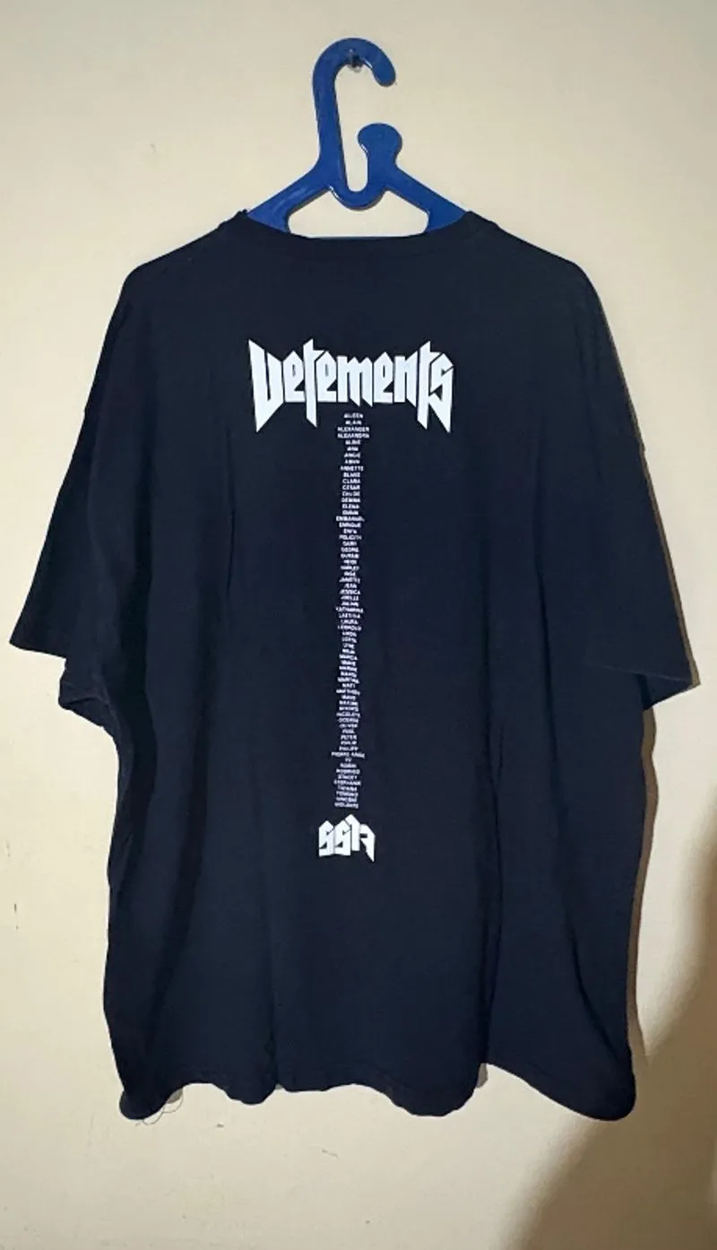 VETEMENTS STAFF Tシャツ Hanes Vêtements X Hanes 2017 Staff Ivory Oversized T-shirt – Boutique LUC.S