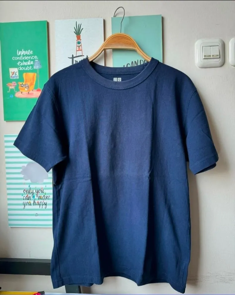 Kaos Uniqlo photo 1
