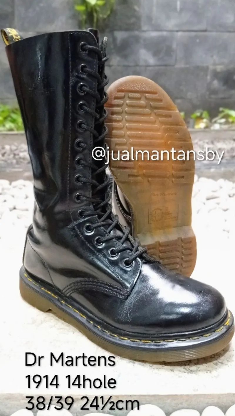 Dr Martens 1914 Black Smooth Leather 14 hole photo 1