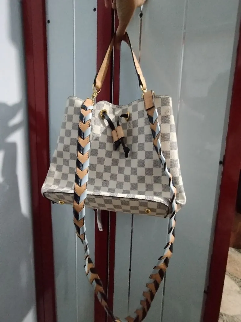 Tas Kulit Louis Vuitton  photo 1