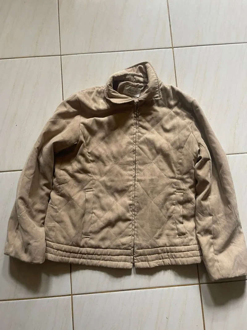 suede jacket boxy warna cream pria photo 1