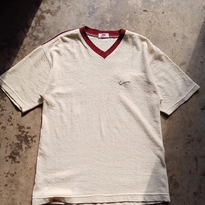 Nike Vintage Casual T-shirt Pria red cream photo 1