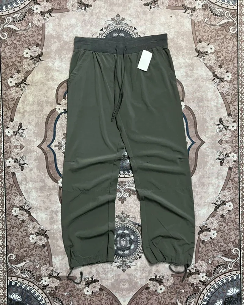 Carouge Loose Parachute Pants size 26-30 photo 1