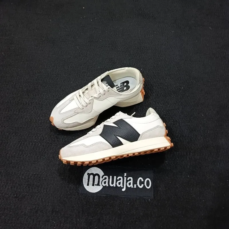 New Balance 327 White Black photo 1