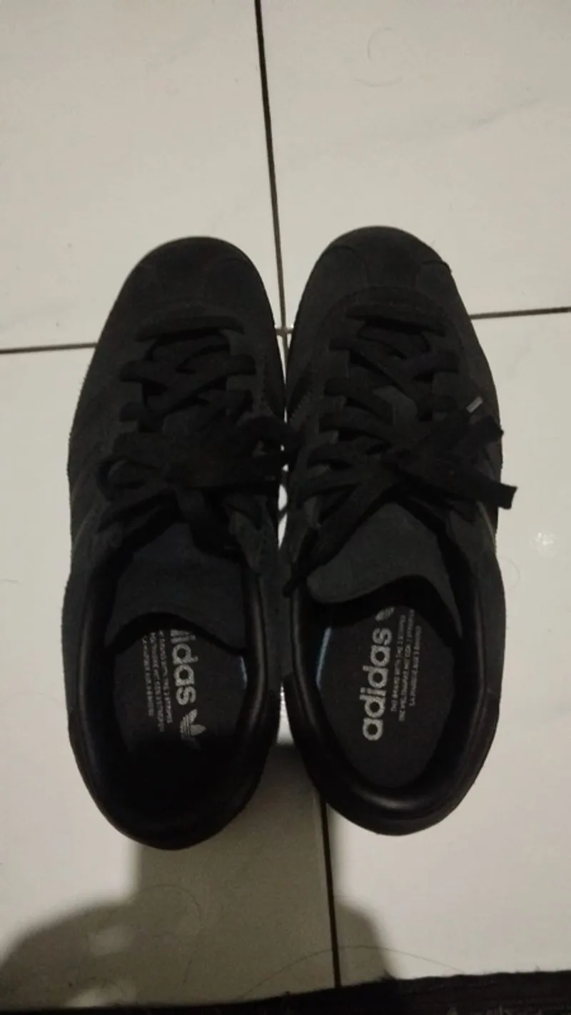 ADIDAS STADT photo 1