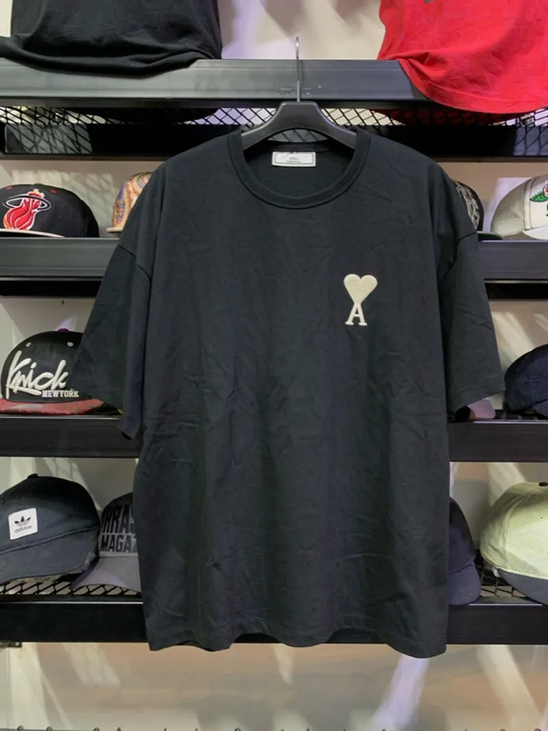 KAOS AMI X MOMA DESIGN photo 1