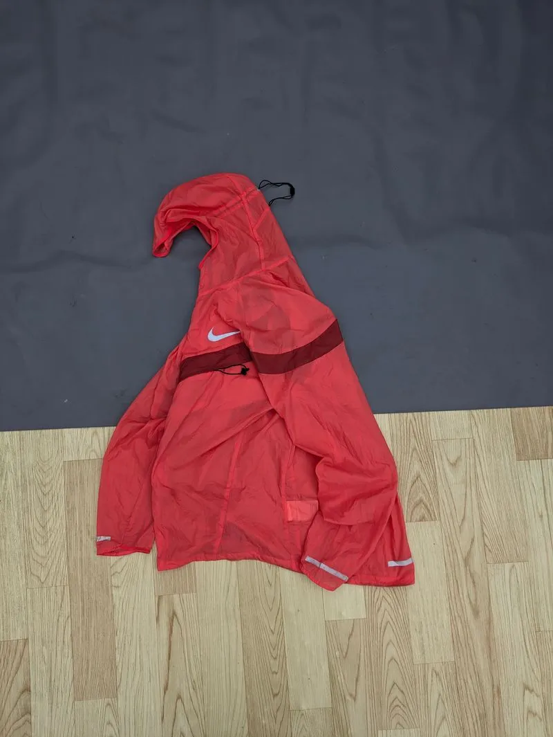 RUNNING NIKE JACKET PACKABLE photo 1