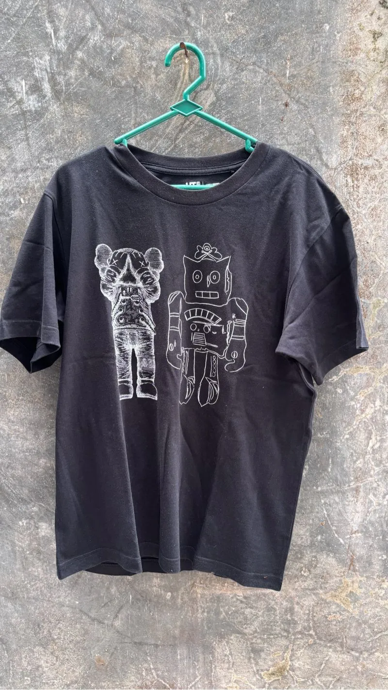 Uniqlo Tshirt x Kaws Warhol photo 1