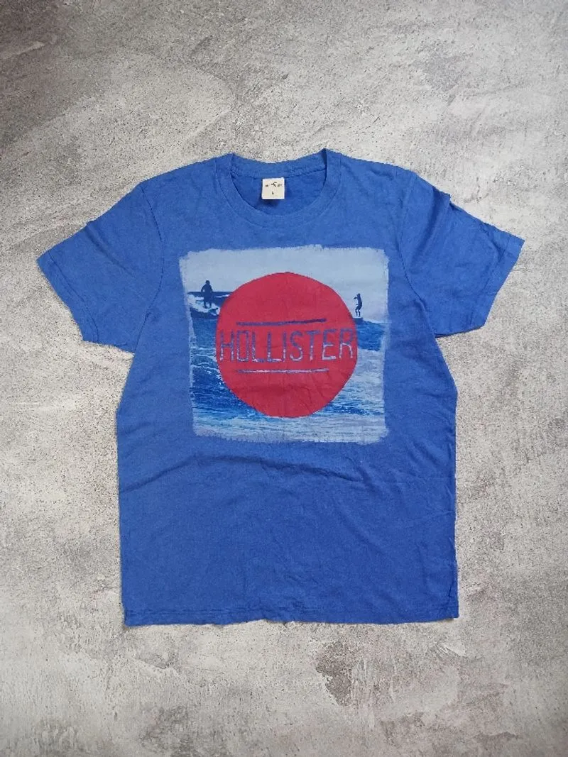 HOLISTER TSHIRT photo 1