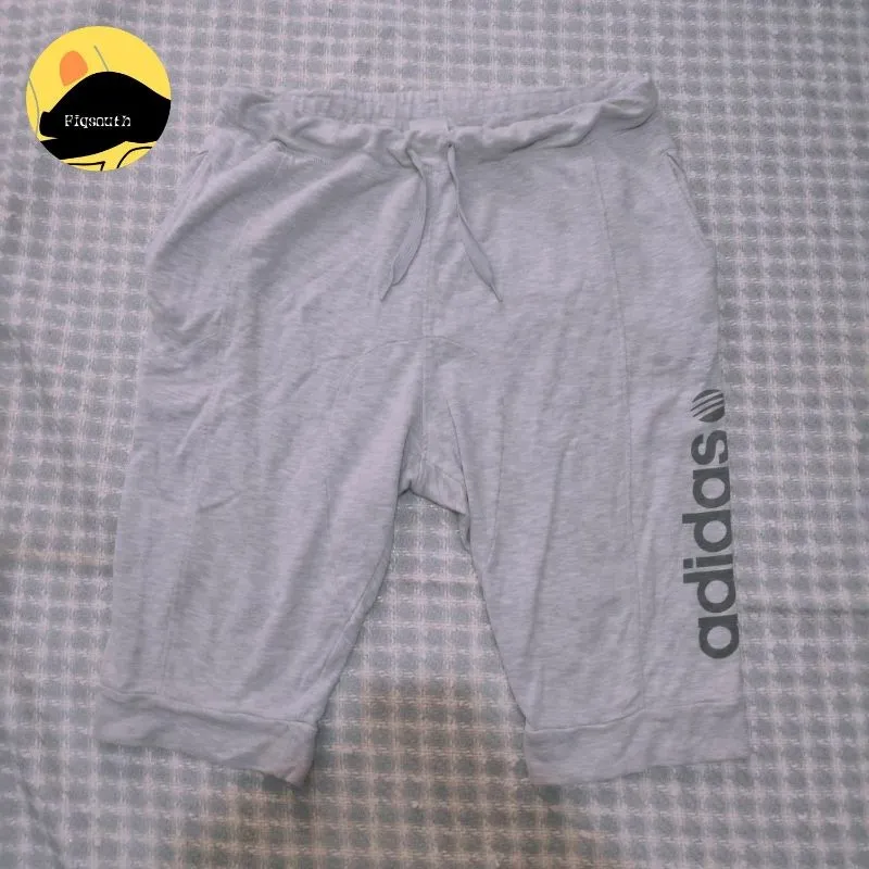 Celana pendek Adidas neo size L photo 1