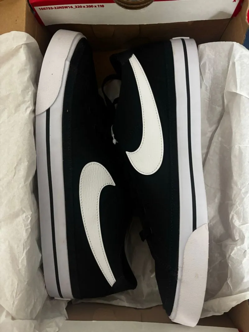 Nike Court Legacy Canvas photo 1